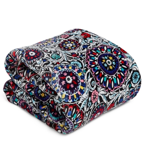 Vera Bradley Bedding Nwt Vera Bradley Cozy Life Throw Blanket In